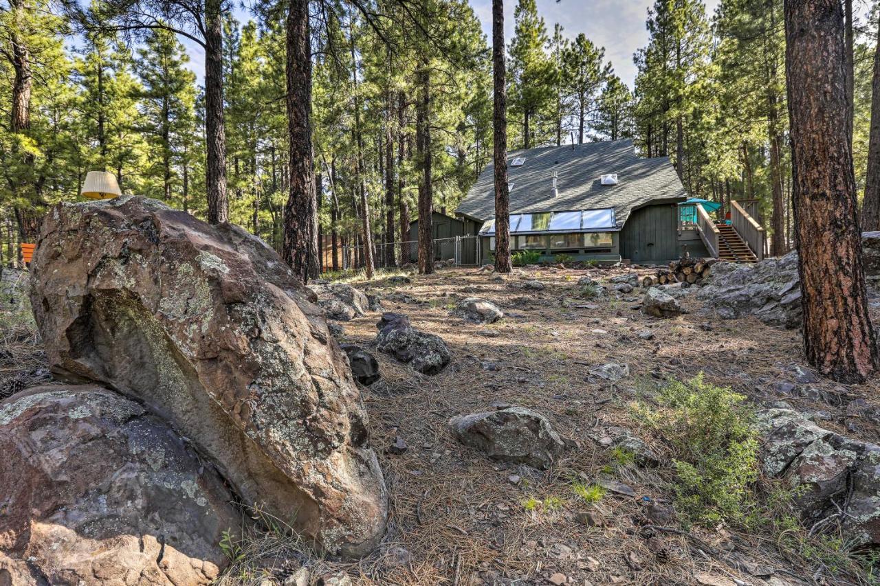 Woodsy Flagstaff Hideaway With Deck And Sunroom! Mountainaire Luaran gambar